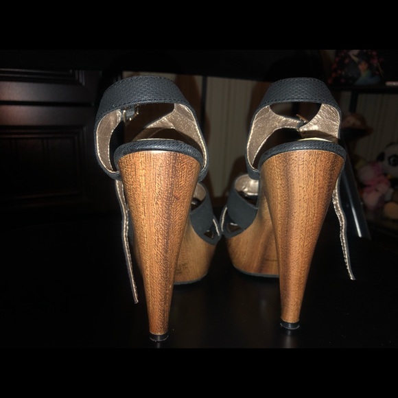 High heels - Picture 3 of 6